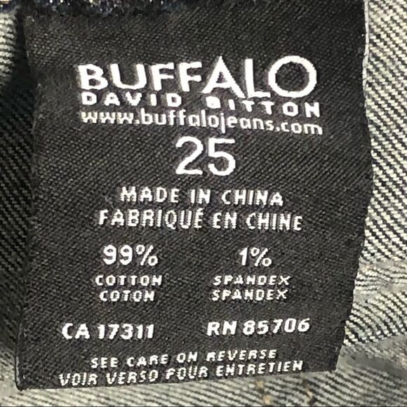 𝅺SIZE 25 Buffalo Chrissy Mid Rise Shorts - Picture 7 of 7